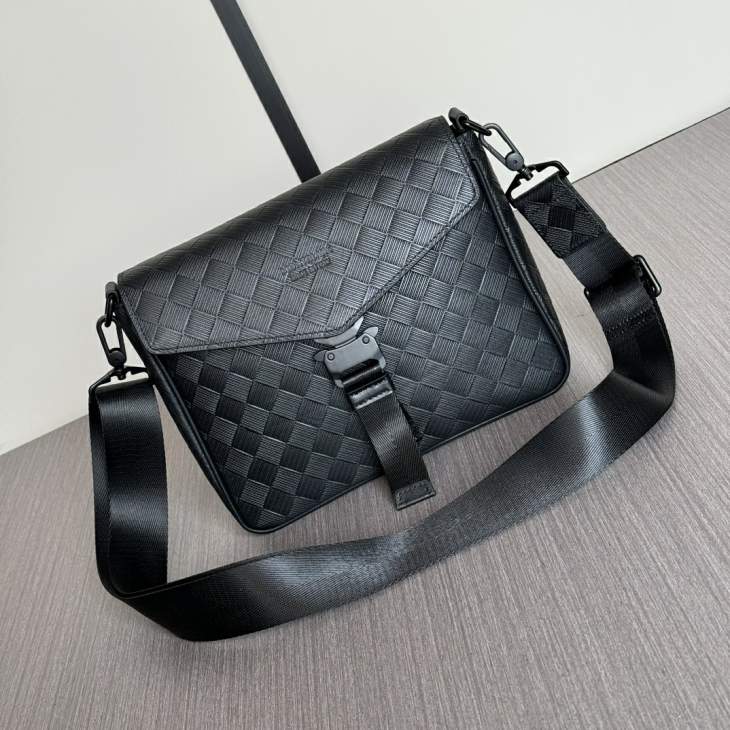 Picture of Montblanc Mens Bags _SKUfw197907326fw